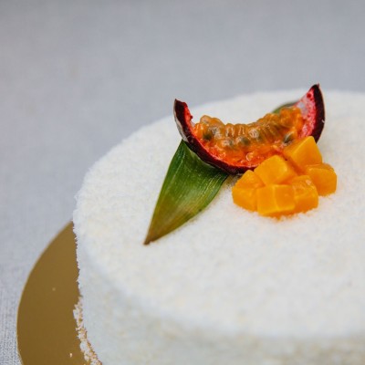 Coco Loco – Entremets Coco, mangue, fruits de la passion | Véronique Derennes