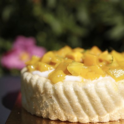 Charlotte exotique – Coco, mangue, fruits de la passion | Véronique Derennes